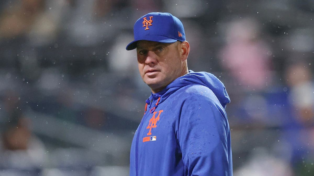 New York Mets manager Carlos Mendoza returning to dugout at Citi Field