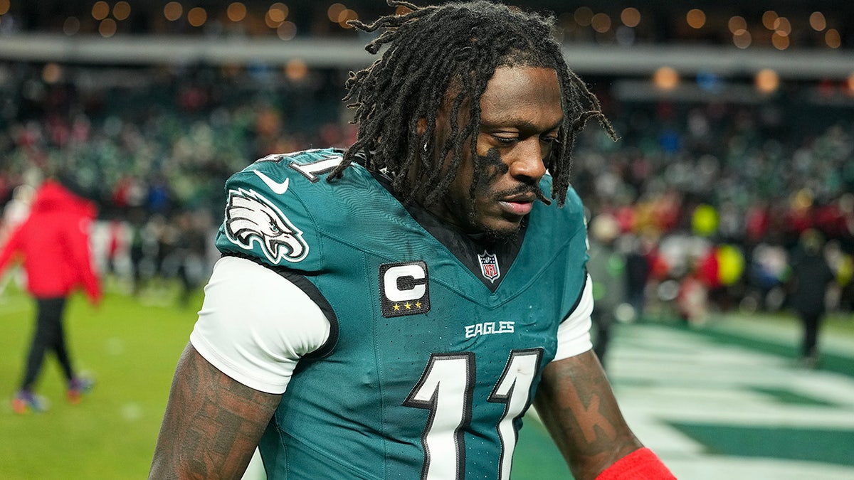 A.J. Brown of the Philadelphia Eagles walking off the field at Lincoln Financial Field