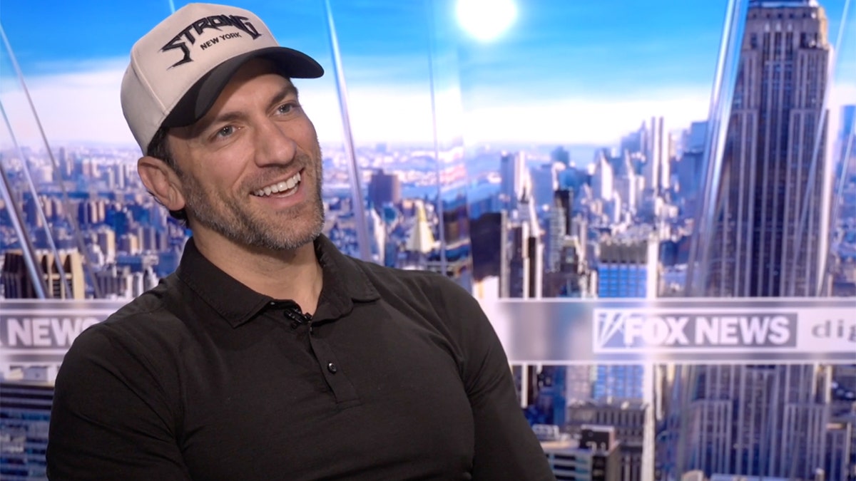 kenny santucci smiling