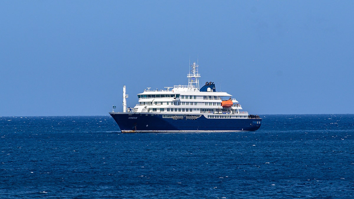 MV Hondius stationary off the port of Praia