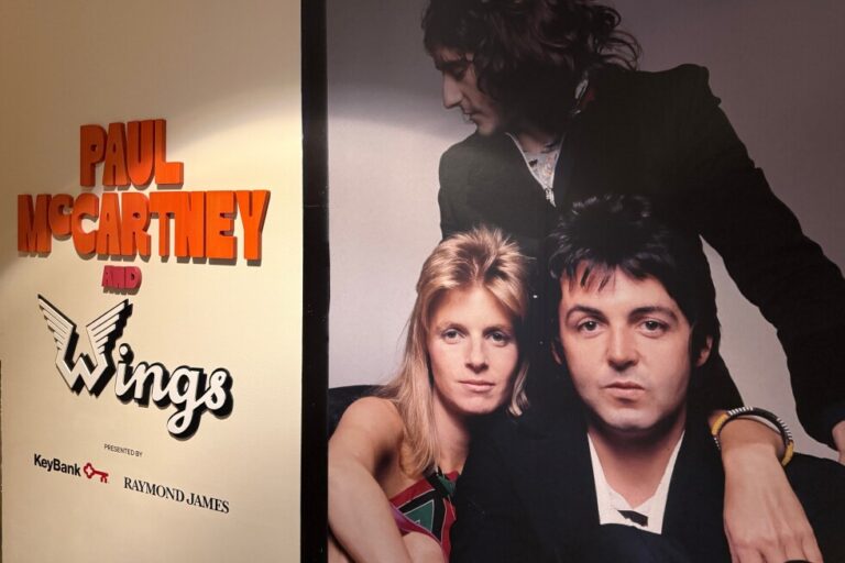 After The Beatles, Paul McCartney built Wings around music and family