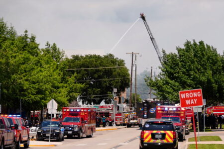 Fire erupts at apartment complex in Dallas, 3 deaths confirmed