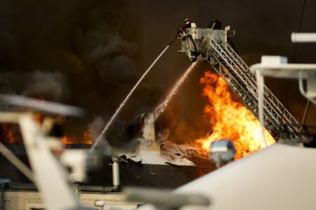 Firefighters battle blaze at University of South Florida laboratory