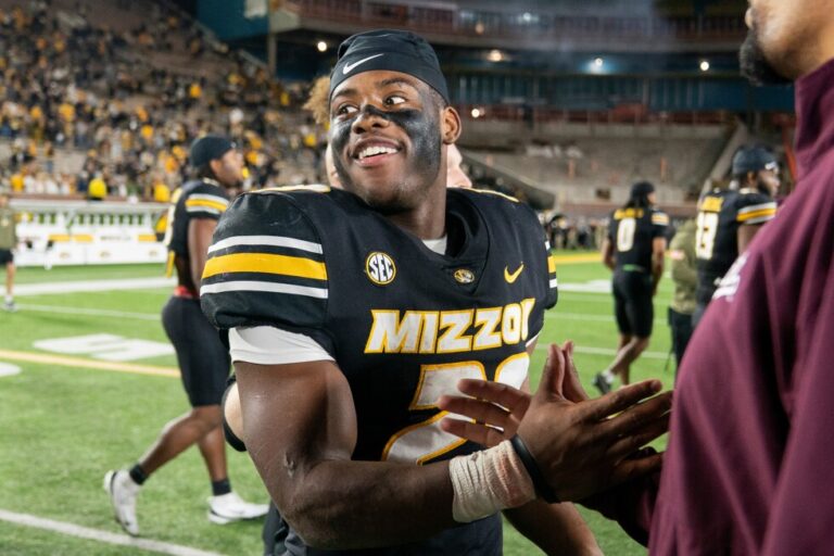 Suspect arrested in shooting of Missouri running back Ahmad Hardy