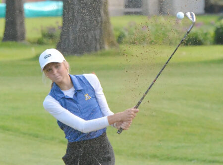 Defending champion Aberdeen Central leads AA girls tourney in Watertown