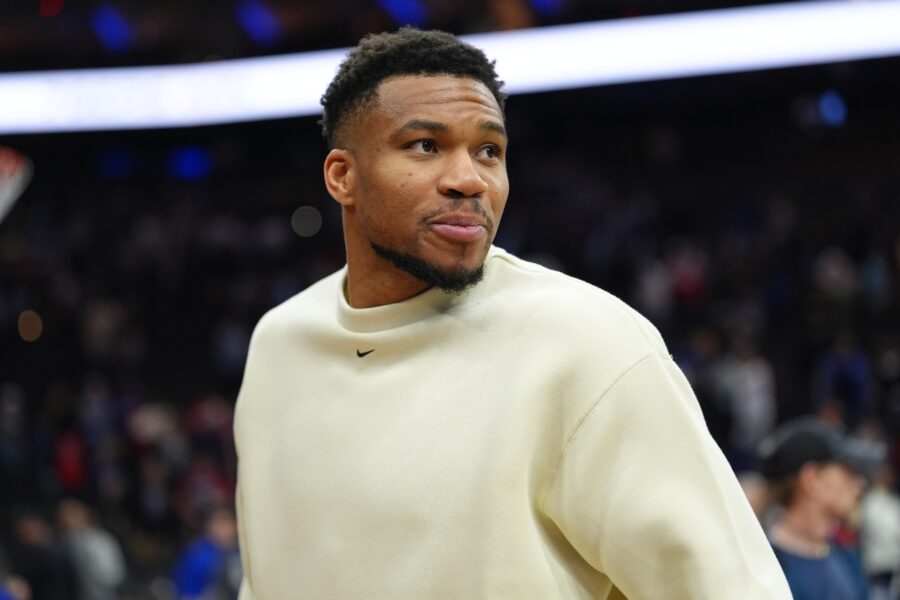Bill Simmons hints at fast-moving Giannis Antetokounmpo trade timeline