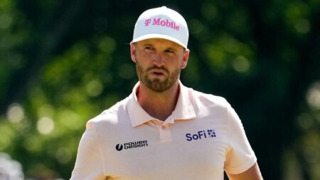 Wyndham Clark trolls Canadian Open crowd with Team USA Jack Hughes jersey, gets showered in boos