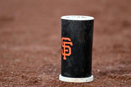 Giants’ 3-Year Infielder Cut By Hated Rival After Injury Setback