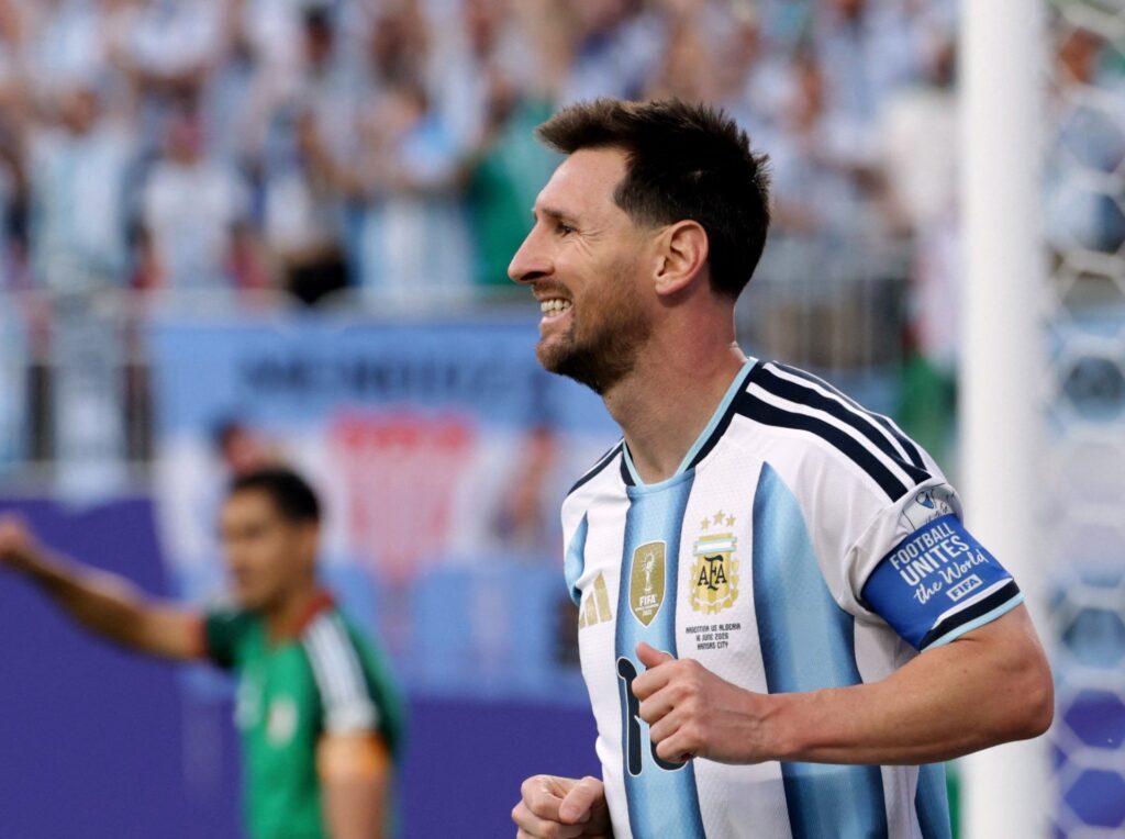 Messi’s family pleads for ‘humanity’ as his father Jorge undergoes treatment