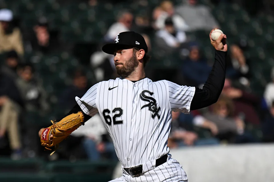 Apr 8, 2026; Chicago, Illinois, USA; Chicago White Sox pitcher Tyler Schweitzer (62) delivers during the eighth inning against the Baltimore Orioles at Rate Field. Mandatory Credit: Matt Marton-Imagn Images
