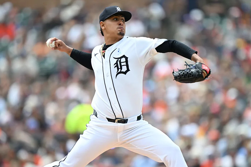 Detroit Tigers starting pitcher Keider Montero (54) throws a pitch against the Chicago White Sox in the second inning Jun 21, 2026 at Comerica Park.