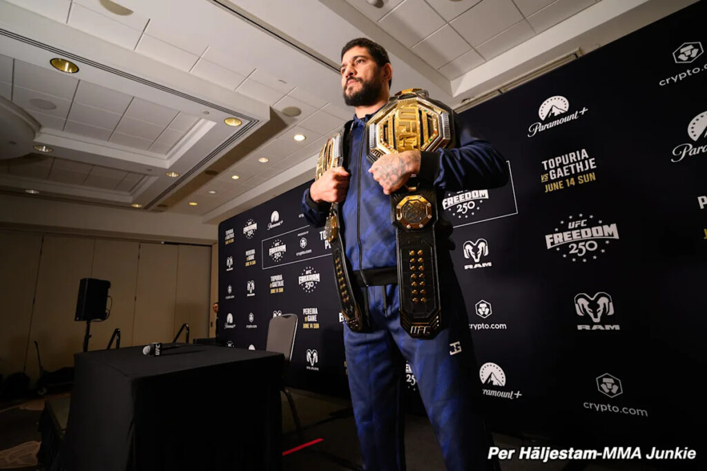 UFC analyst: On accolades alone, Alex Pereira ‘undeniable’ GOAT with third belt