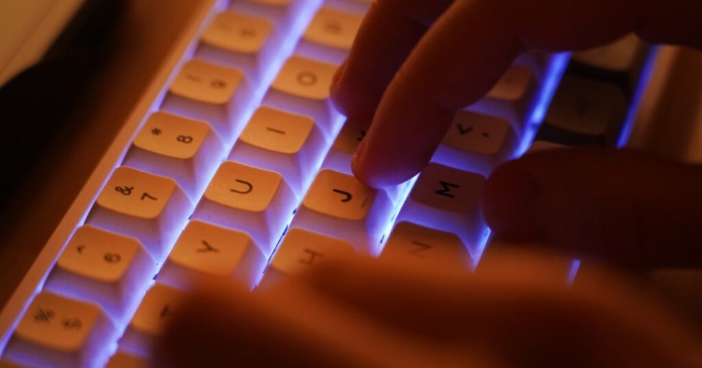 Is the 20-20-20 Rule for Eye Strain Effective? Studies Say It May Not Be as Concrete as Once Thought