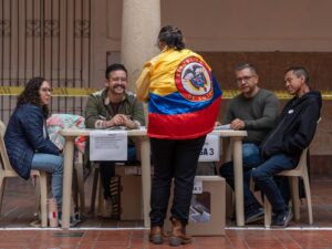 Polls open in Colombia presidential race pitting leftist against hardliner
