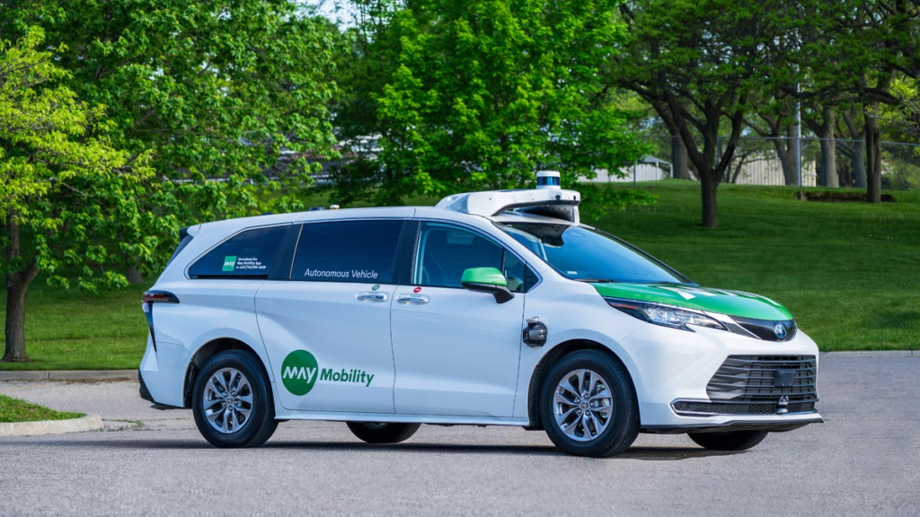 May Mobility Aims to Expand Robotaxi Operations Overseas Through New Partnership