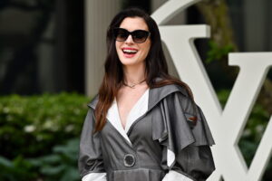 Anne Hathaway reveals pregnancy with joyful Instagram video