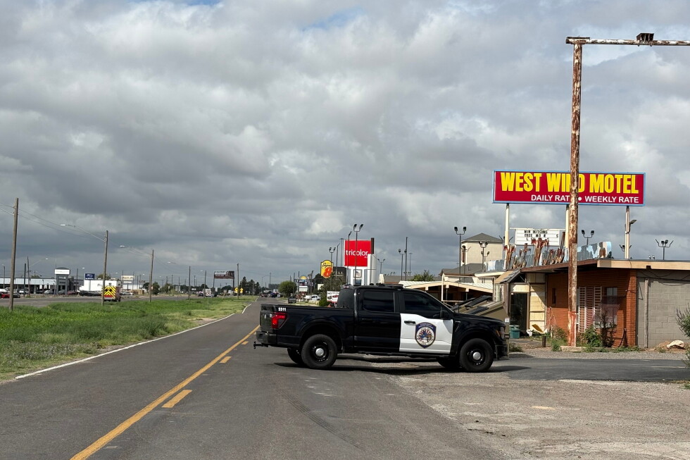 Shooter kills 1, injures 10 in Midland, Texas, days after firing at officer, officials say