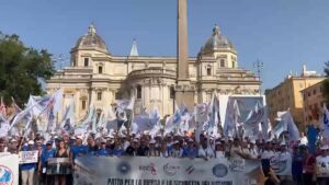 Italian military and police march in Rome over pay dispute