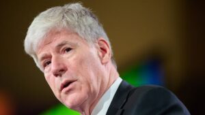 Energy minister names 5 priority power-line projects for federal backing