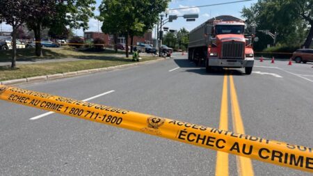 Quebec requires new truck drivers from Ontario to take an exam