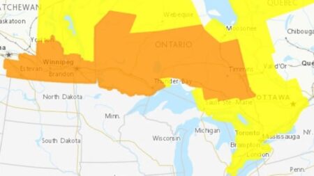 Oppressive heat expected across 4 provinces, Environment Canada warns