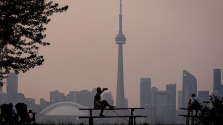 Air quality warning lifted across GTA: Environment Canada