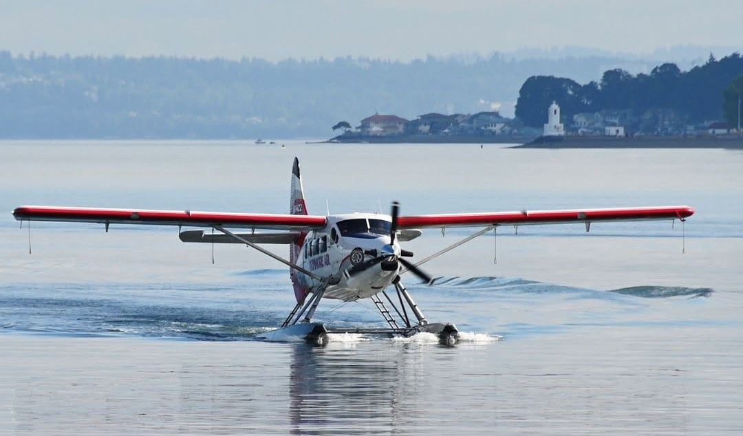 A float plane.