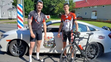 Winnipeg stepping up for cyclists crossing Canada for charity whose bikes were stolen