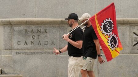 Bank of Canada told again not to use replacement workers at headquarters