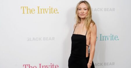 Olivia Wilde’s Exact ‘Rich-Girl’ Loafers Are the Versatile Staple Your Lineup Is Missing