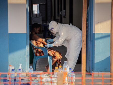 UN warns Ebola could cost Africa $3.6bn and jobs