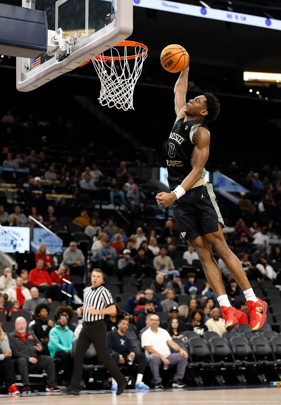 St. John Bosco's Brandon McCoy Jr. dunks against Mater Dei in the first half at Intuit Dome on Feb. 1, 2025 in Inglewood, California.