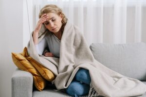 Dear Abby: I don’t want to burden my 100-year-old mom with my serious diagnosis