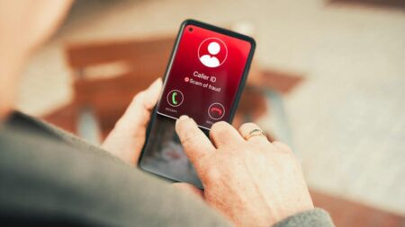 iPhone Users Beware: Scammers Are Using FaceTime to Steal Bank Info