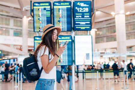 Sneaky way scammers are targeting travelers this summer, report says