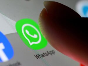 What privacy settings has WhatsApp changed?