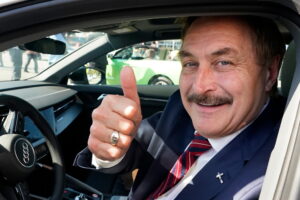 Trump endorses ‘Pillow Man’ Mike Lindell for Minnesota governor