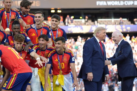 Trump presents the World Cup trophy to Spain