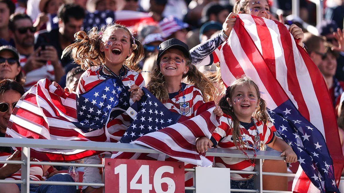 USA fans