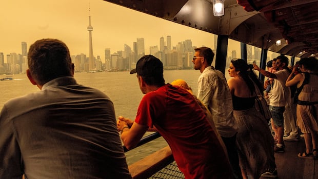 Canadians’ climate change concerns rebound amid wildfire season