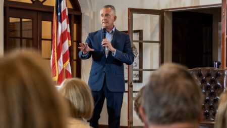 Never-Trump Republican is Dem’s top choice in crucial Florida primary