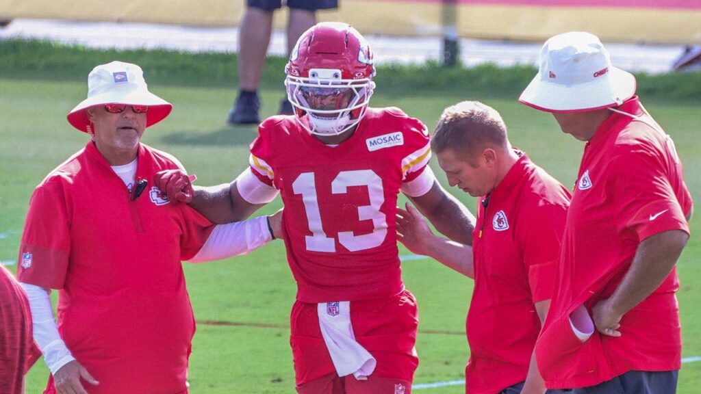 Chiefs rookie standout Cyrus Allen exits practice after scary collision with teammate Kaiir Elam