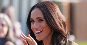 Meghan Markle’s One-Piece Swimsuit Is the Rich-Girl Trick for a Slimmer Silhouette