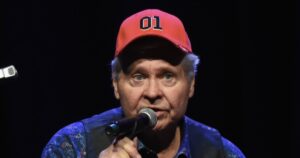‘Dukes of Hazzard’ Star and Georgia Congressman Ben Jones Dead at 84 After ‘Massive’ Heart Attack
