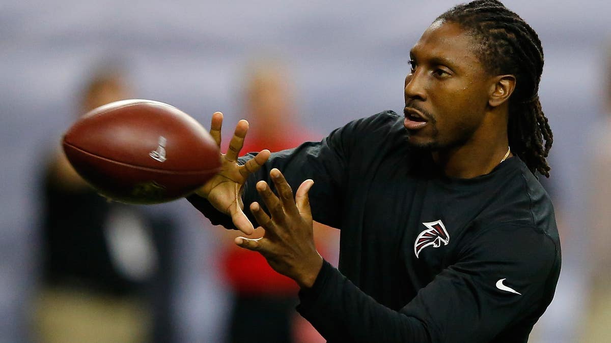 Roddy White warms up before a game