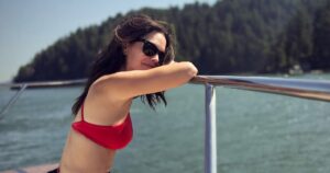 ‘The O.C.’ Alum Rachel Bilson Sizzles in Red Bikini During Summer Vacation: ‘I Live Here Now’