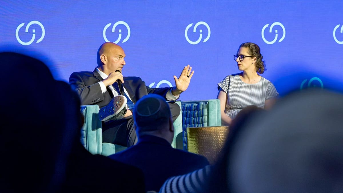 fetterman on stage