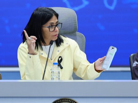 Venezuela and the Dominican Republic say they will work to restore ties