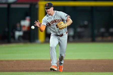 Giants 3B Matt Chapman likely to undergo season-ending surgery for hernia, core muscle tear