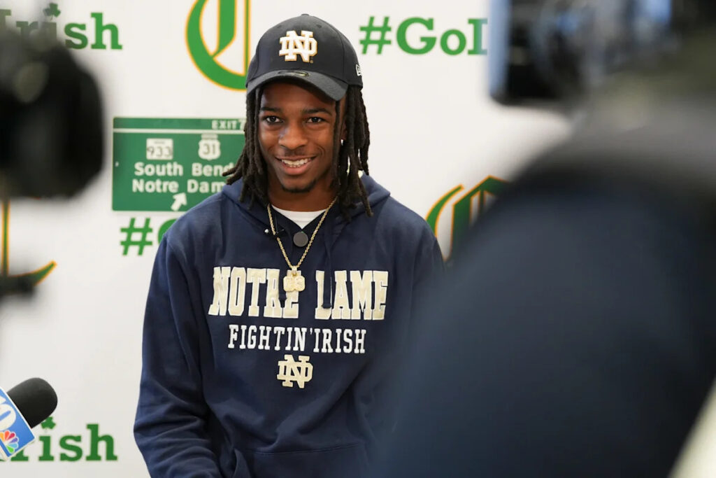 Notre Dame loses Matty Augustine and Chaz Smith to practice injuries